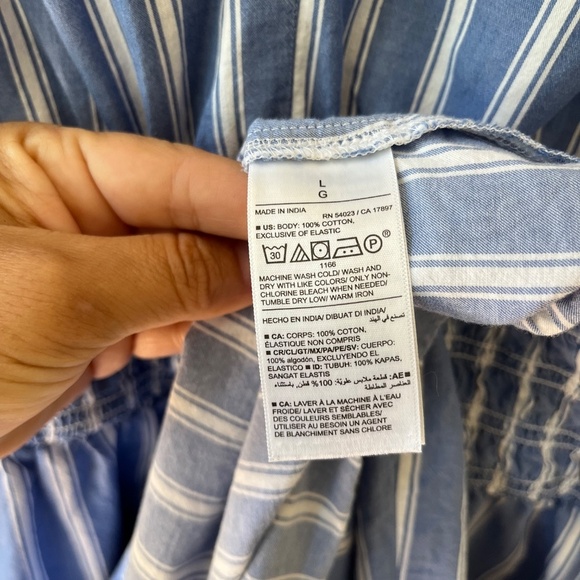 Old Navy Sz L Blue V Neck Stretch Tank Maxi Flare Dress Tie Shoulder Smocked - Picture 8 of 9